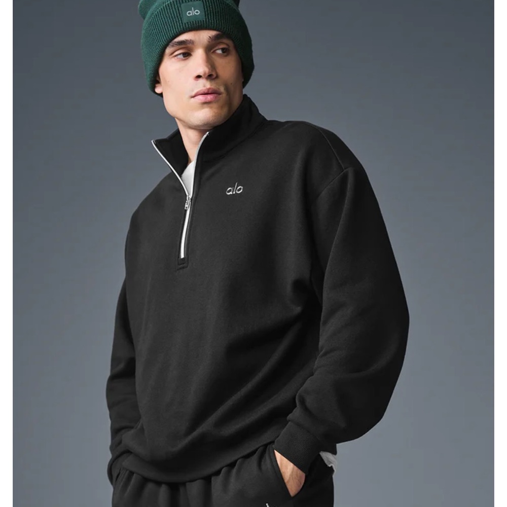 ALO Yoga Men's Black 3 quarter Zip-Up Sweater